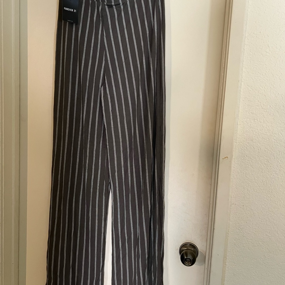 Forever 21 women’s striped pants